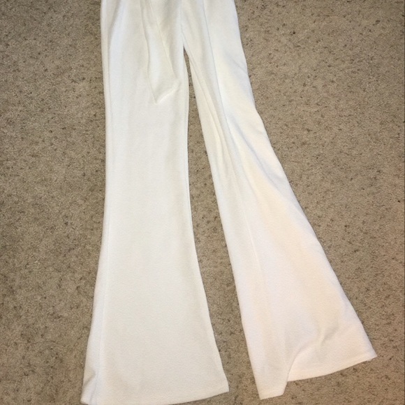 White Set - Picture 5 of 5